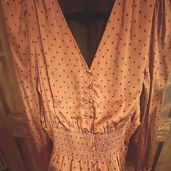 NEW Banana Republic satin peplum top w/ cinched waist M. Rust w/ black dots - Picture 1 of 5